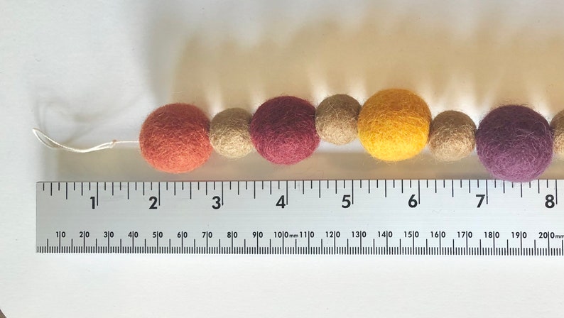 Fall Felt Ball Garland – Brown & Multicolored Wool Fireplace Mantel Decoration