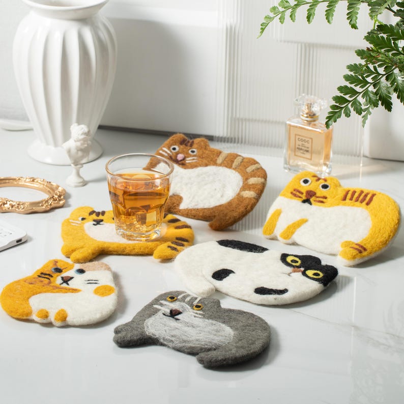 Handmade Nepal Wool Felt Cat Design Coffee Coasters, Set of 4, 4.3-5 Inch