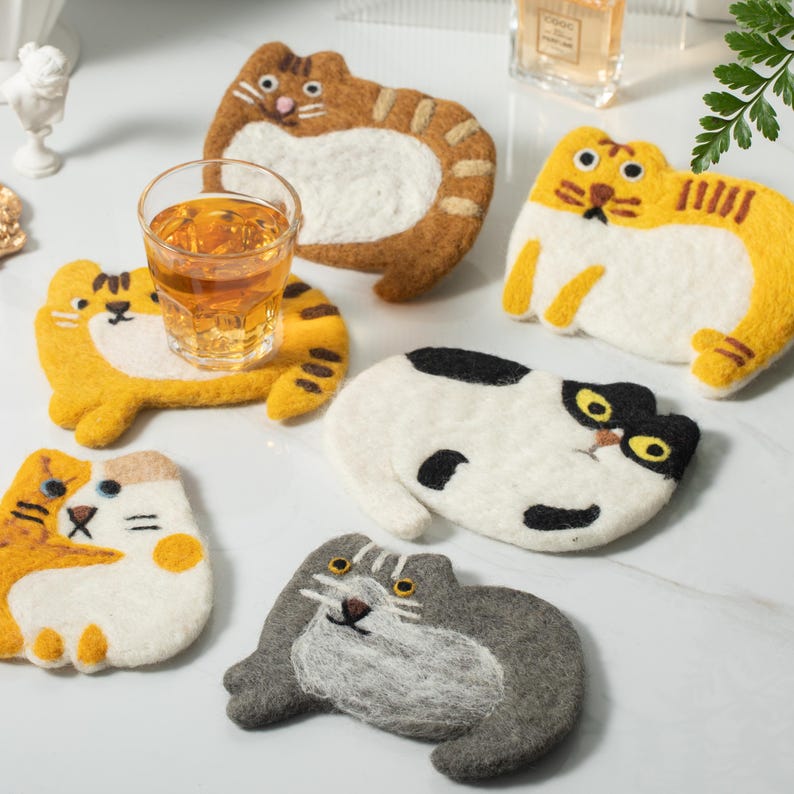 Handmade Nepal Wool Felt Cat Design Coffee Coasters, Set of 4, 4.3-5 Inch