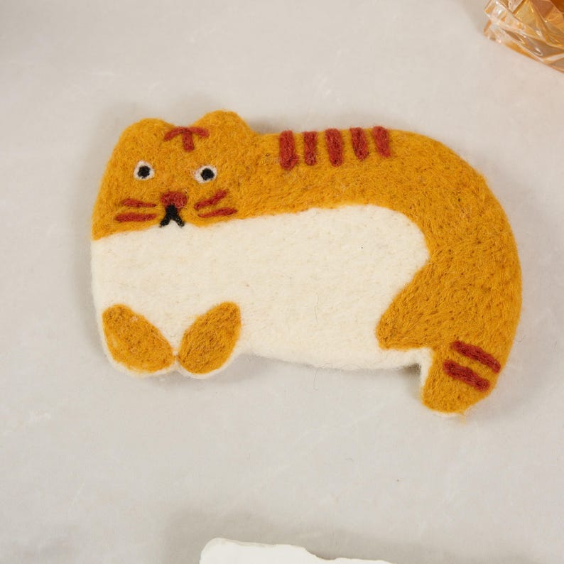Handmade Nepal Wool Felt Cat Design Coffee Coasters, Set of 4, 4.3-5 Inch