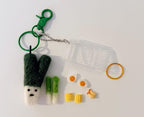 Handmade Felted Green Onion Keychain with Mini Grocery Tray Charm, Green Keyring, Wool, One Size