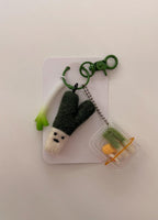 Handmade Felted Green Onion Keychain with Mini Grocery Tray Charm, Green Keyring, Wool, One Size