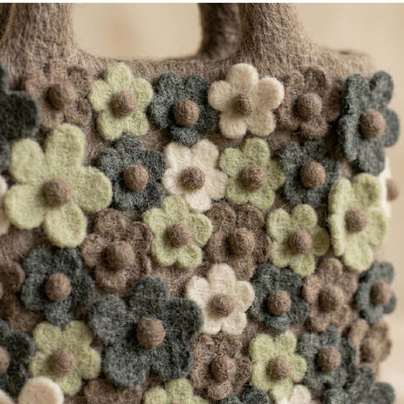Wool Felt Flower Tote Bag with Zipper, Needle Felted Brown Handbag, 23 x 23 cm