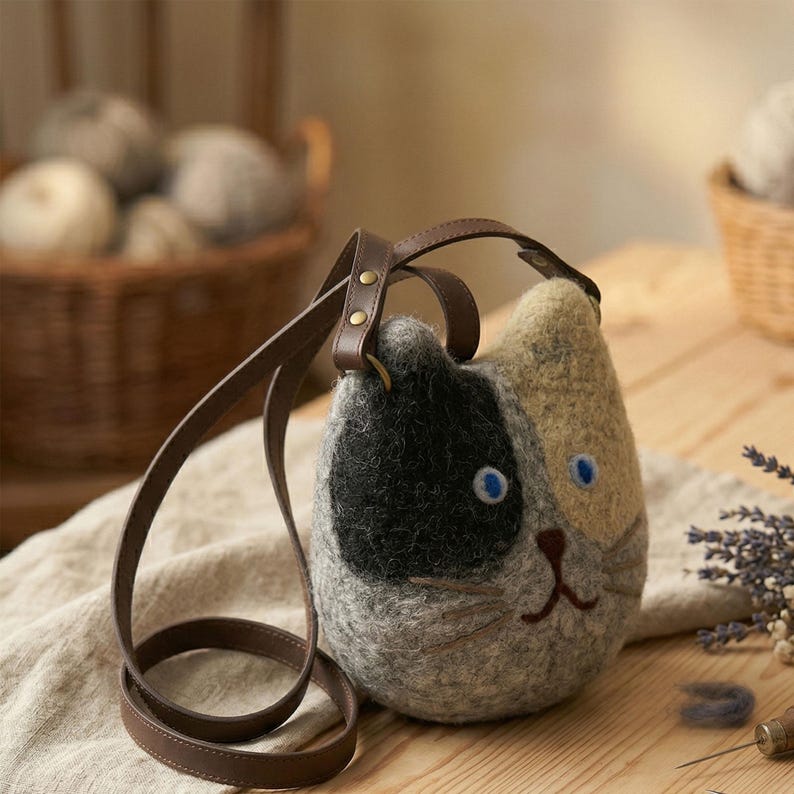 Handmade Wool Felt Cat Shoulder Bag, Dark Grey Needle Felted Kitty Purse, 20 x 20 cm