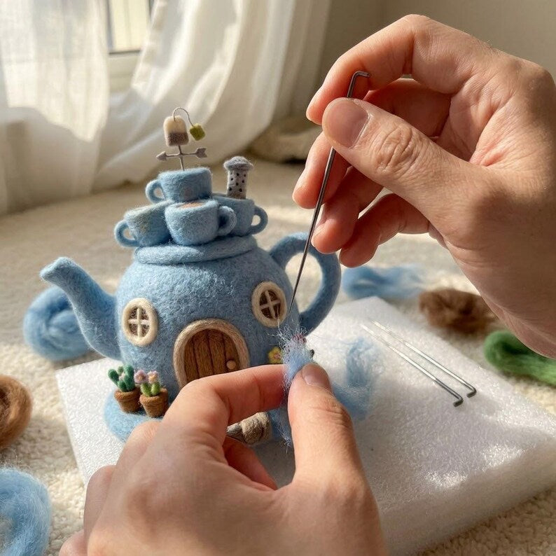Handmade Needle Felted Mini Teapot House | 6–8cm Wool Fairy Teapot Home Decor