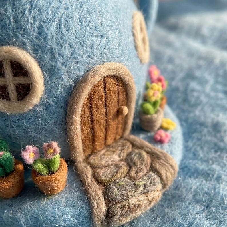 Handmade Needle Felted Mini Teapot House | 6–8cm Wool Fairy Teapot Home Decor