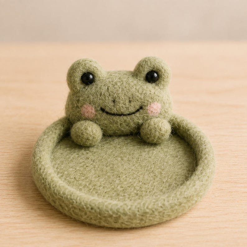 Animal Wool Felt Coasters, Set of 6 Round Drink Mats, Bear Bunny Fox Frog Cat Dog Designs, Multicolor, 10cm Diameter