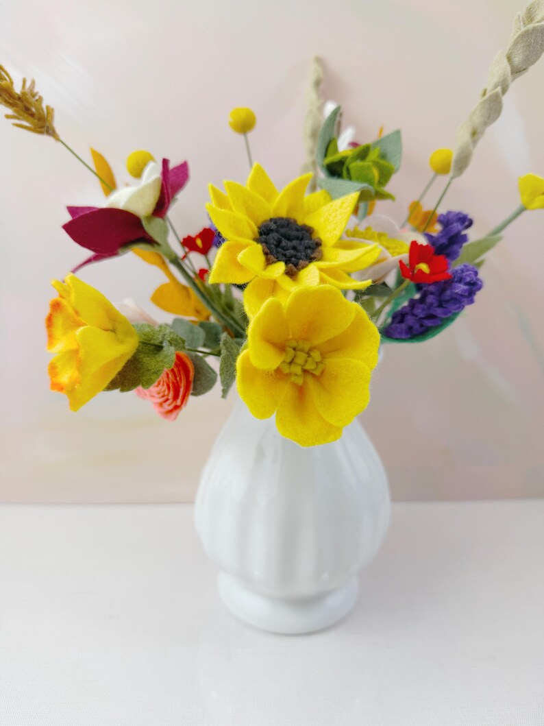 Handmade Felt Flower Bouquet, Wildflower Arrangement with Sunflower, Wool Blend Felt, Multicolor Floral Home Decor