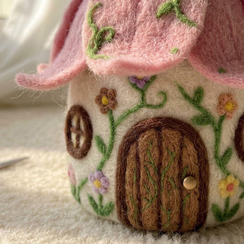 Needle Felted Flower House Decor, Miniature Wool Cottage Sculpture, Multicolor Handmade Fairy Garden Ornament, 2.5–3 Inch