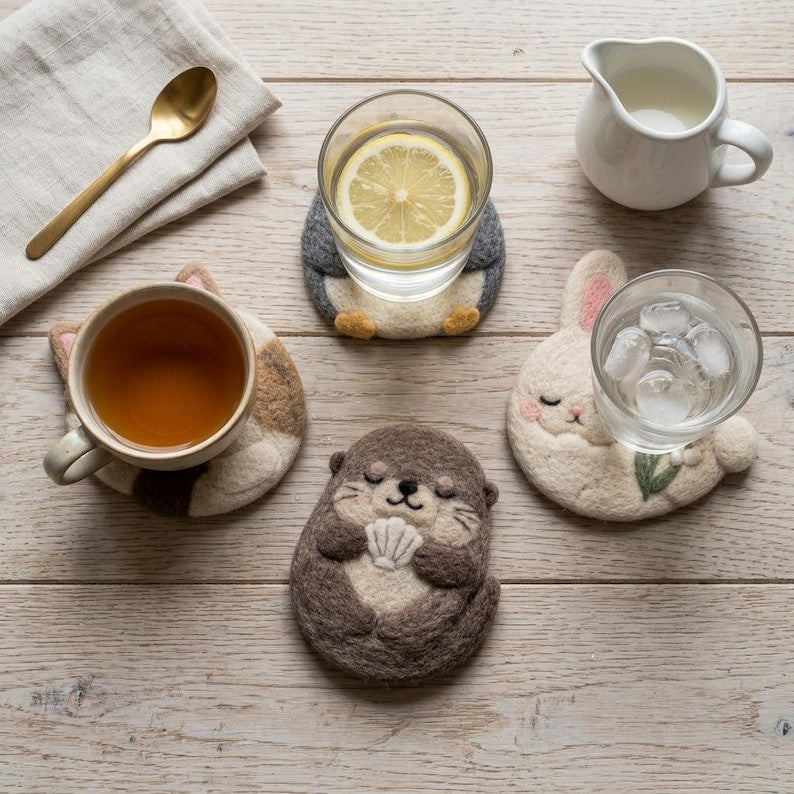 Wool Felt Animal Coasters Set of 6, Cat Dog Penguin Mug Mats for Drinks, 10 cm Diameter