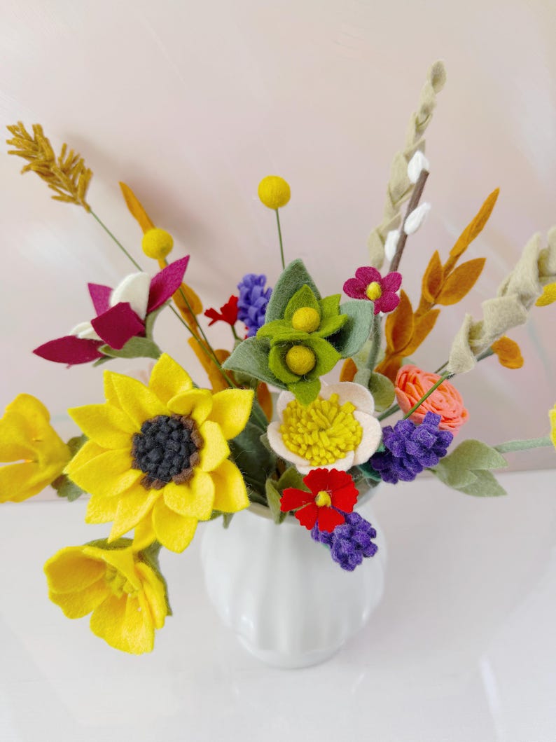 Handmade Felt Flower Bouquet, Wildflower Arrangement with Sunflower, Wool Blend Felt, Multicolor Floral Home Decor