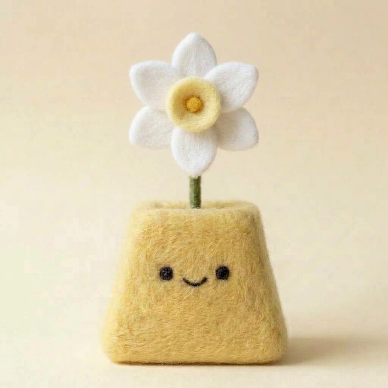 Needle Felted Wool Birth Month Flower in Felt Pot, 10 cm Handmade Desk Decor, Birthday Gift for Her