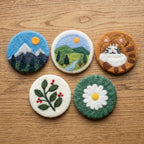 Needle Felted Wool Coasters Set, Cat Daisy Mountain Meadow Designs, 10 cm Round Drink Mug Mats for Coffee Tea, Desk Decor