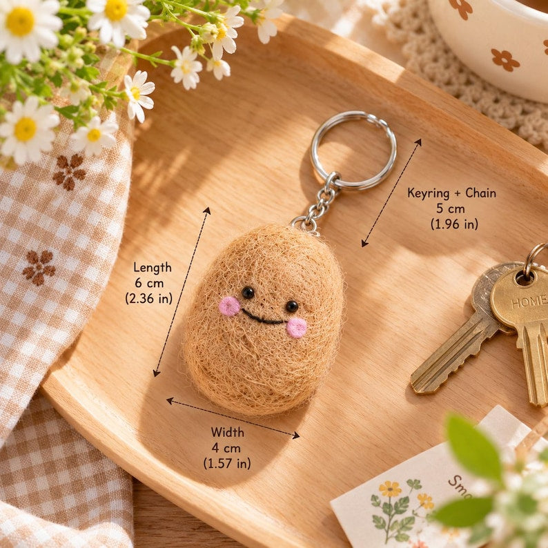 Wool Felt Potato Keychain with Smiling Face, Handmade Bag Charm, 6 cm, Multicolor